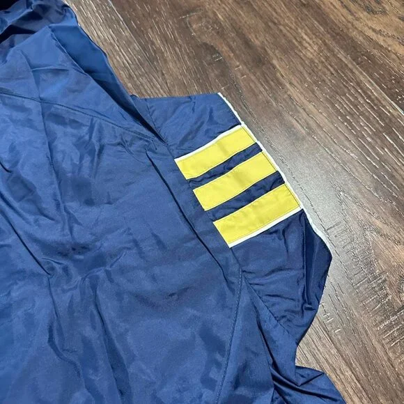 VINTAGE 90s ADIDAS Notre Dame Fighting Irish Windbreaker - XL - Picture 5 of 7